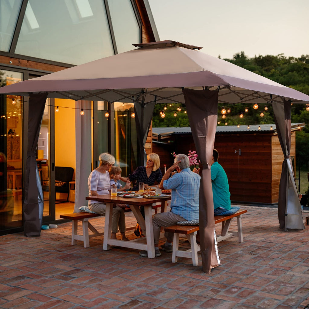 Caravane de jardin gonflable renforcée, 13' x 13', avec élégant rideau d'angle - 13x13ft