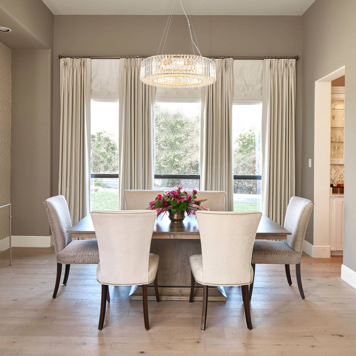 Luminaire à suspension style ferme de 62,5 cm (24,8 po) à 8 lumières, lustre en cristal, lustre tambour pour salle à manger, salon, chambre à coucher, cuisine