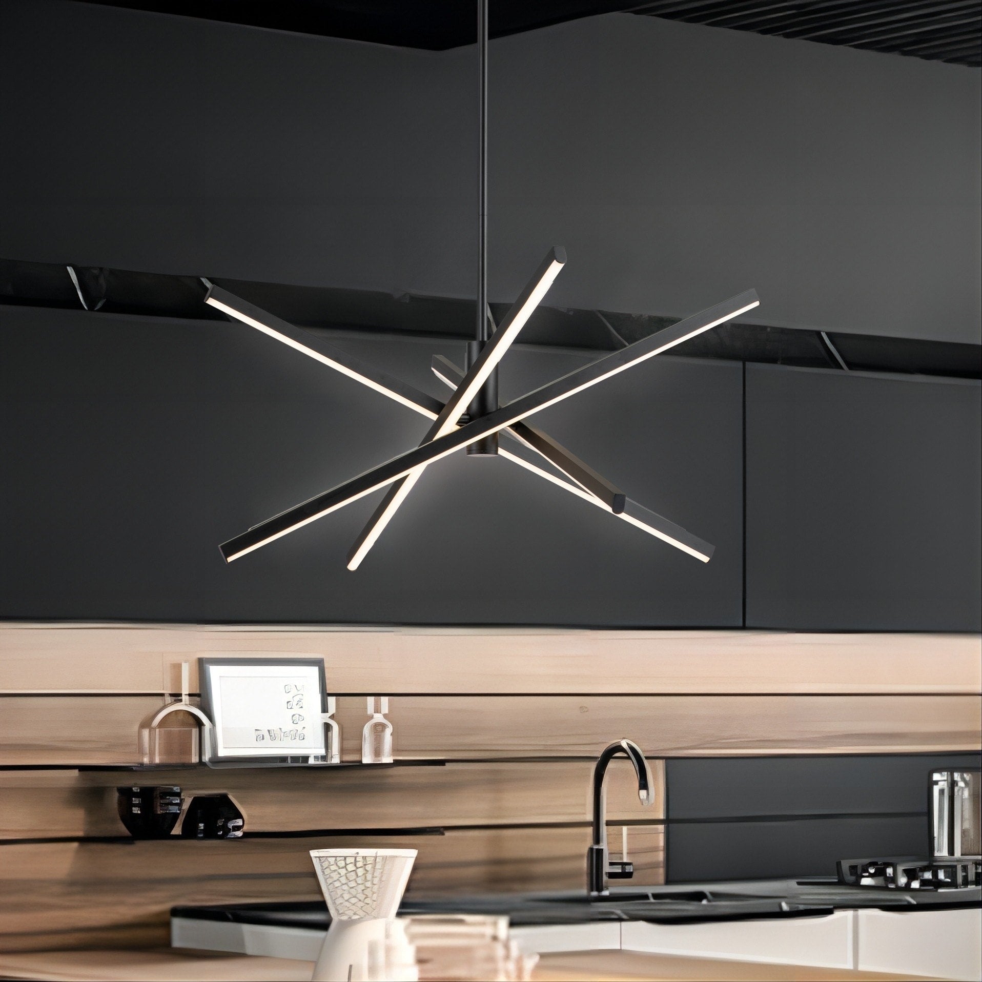 Luminaire suspendu linéaire en forme d'étoile de Sputnik, en aluminium noir/doré moderne, à LED, pour salon/salle à manger/cuisine.