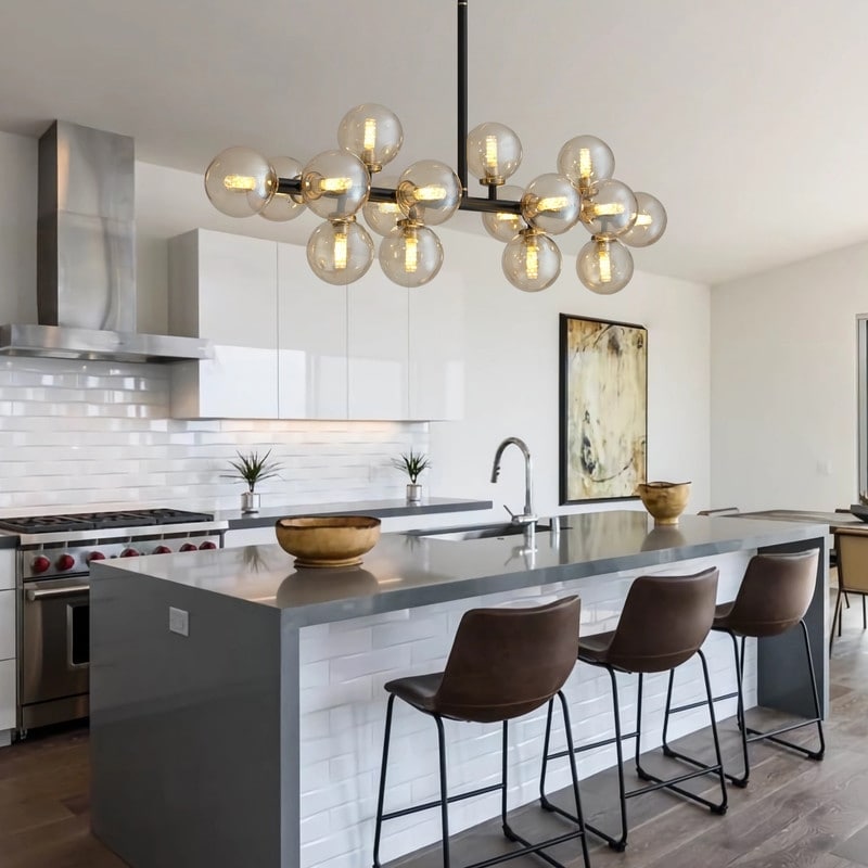 Luminaire suspendu linéaire à 16 lumières, style moderne du milieu du siècle, en laiton doré, avec globe en verre dépoli, 102 cm (40 po) pour salle à manger