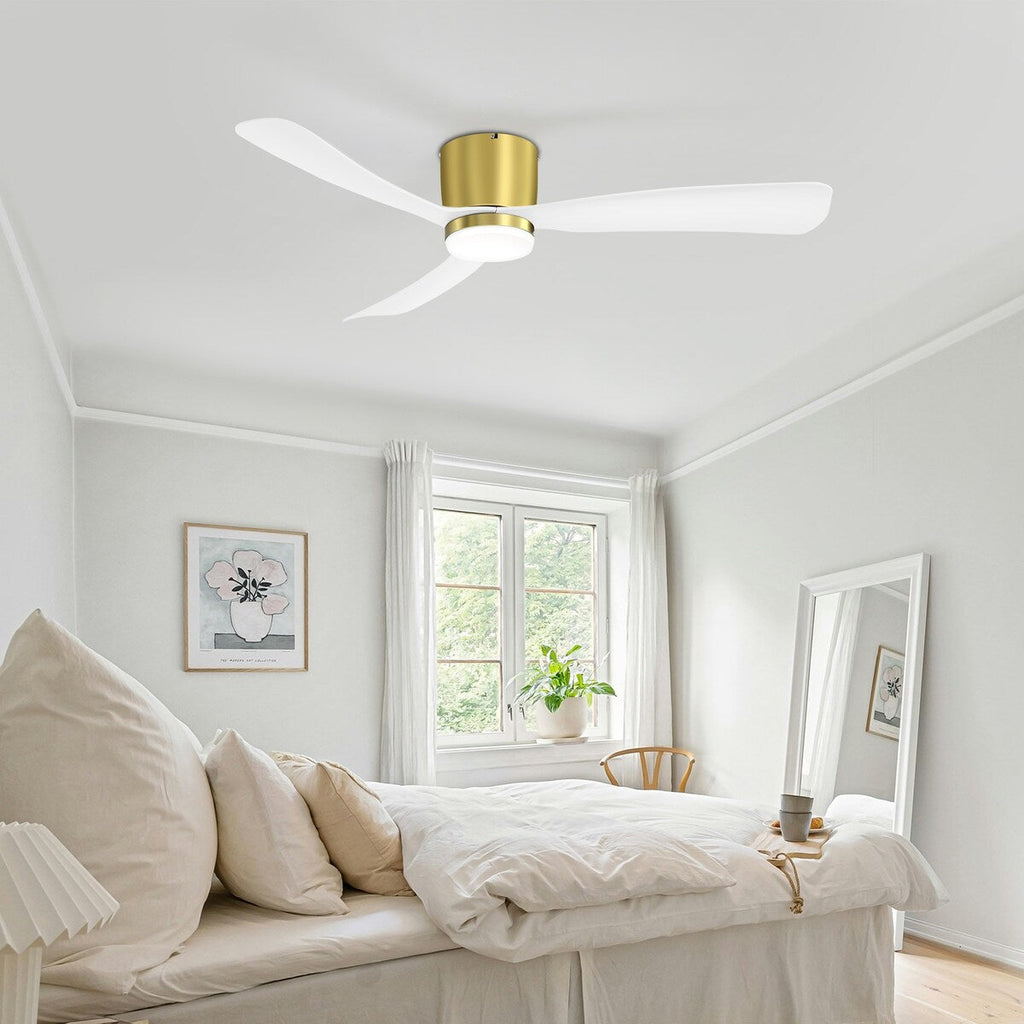Ventilateur de plafond LED à montage encastré de 52 pouces noir/blanc avec éclairage et télécommande (3 pales)