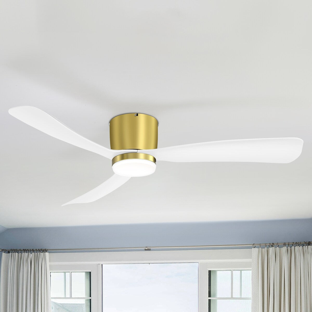 Ventilateur de plafond LED à montage encastré de 52 pouces noir/blanc avec éclairage et télécommande (3 pales)