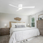 Ventilateur de plafond LED à montage encastré de 52 pouces noir/blanc avec éclairage et télécommande (3 pales)