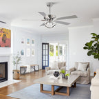 Ventilateur de plafond LED intérieur moderne à 52 pouces, chromé/noir, avec éclairage et télécommande, et fonction de gradation.