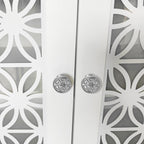 Meuble TV à porte décorative à motifs floraux rustiques de 70 pouces, pouvant accueillir des télévisions jusqu'à 80 pouces.