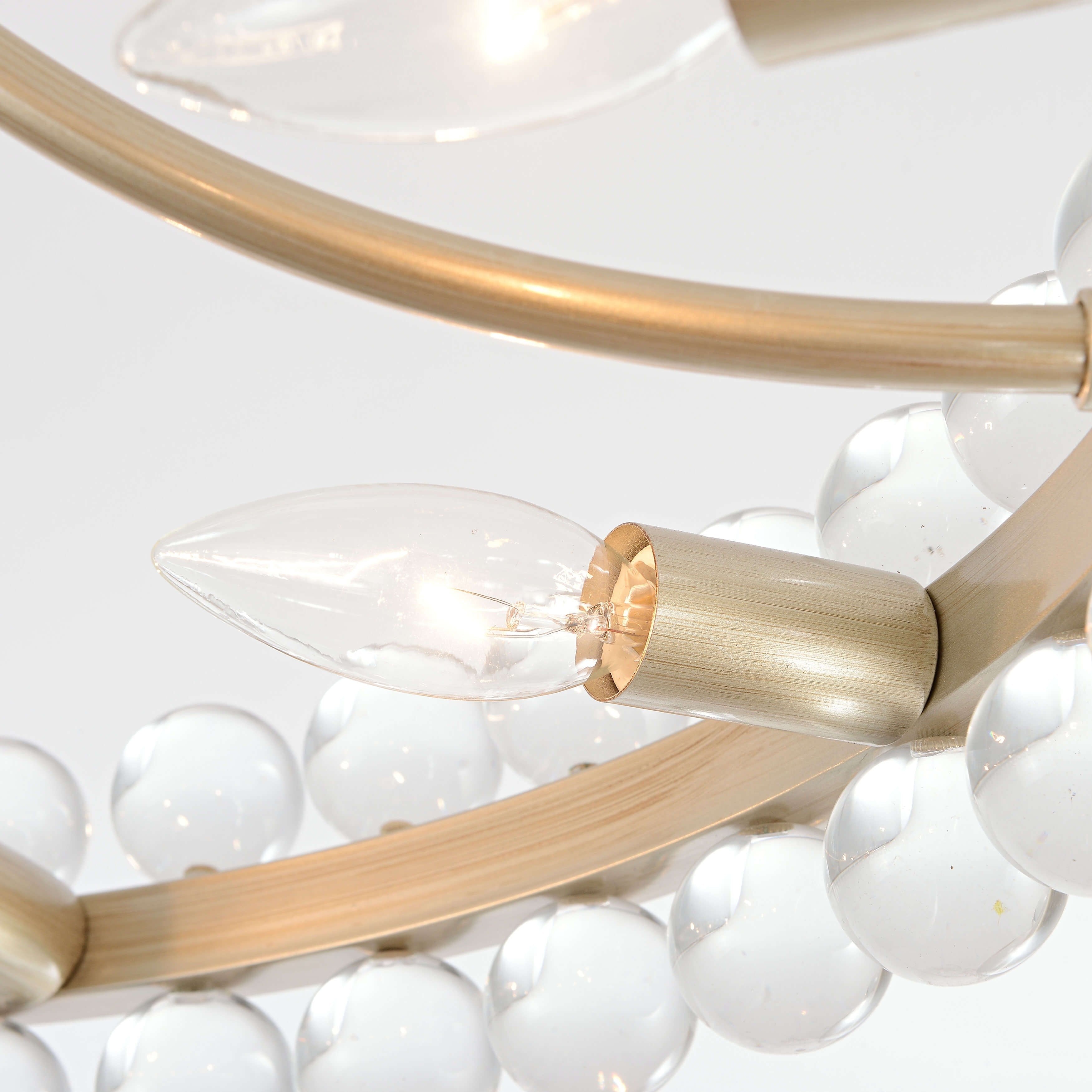 Suspension semi-encastrée Elvira à 8 lumières en forme de roue de charrette avec cristaux