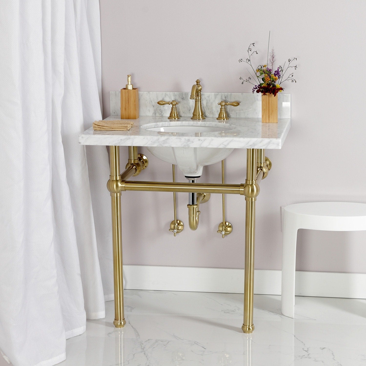 Robinet de salle de bain à large encrage, style américain classique