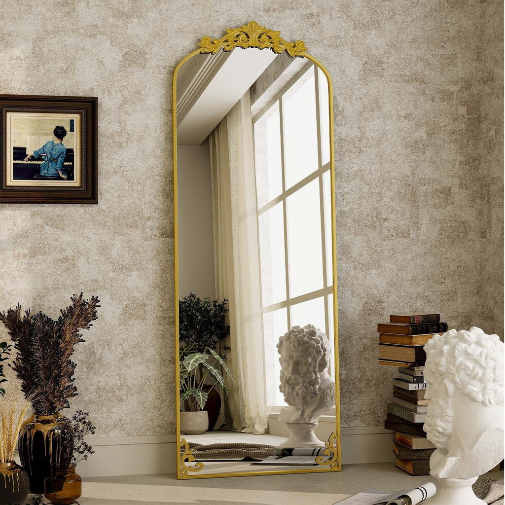 Grand miroir en forme d'arche avec motif floral baroque