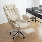 Fauteuil de bureau ergonomique pivotant à 360° en cuir reconstitué beige, dossier haut, soutien lombaire, repose-pieds et hauteur réglable.