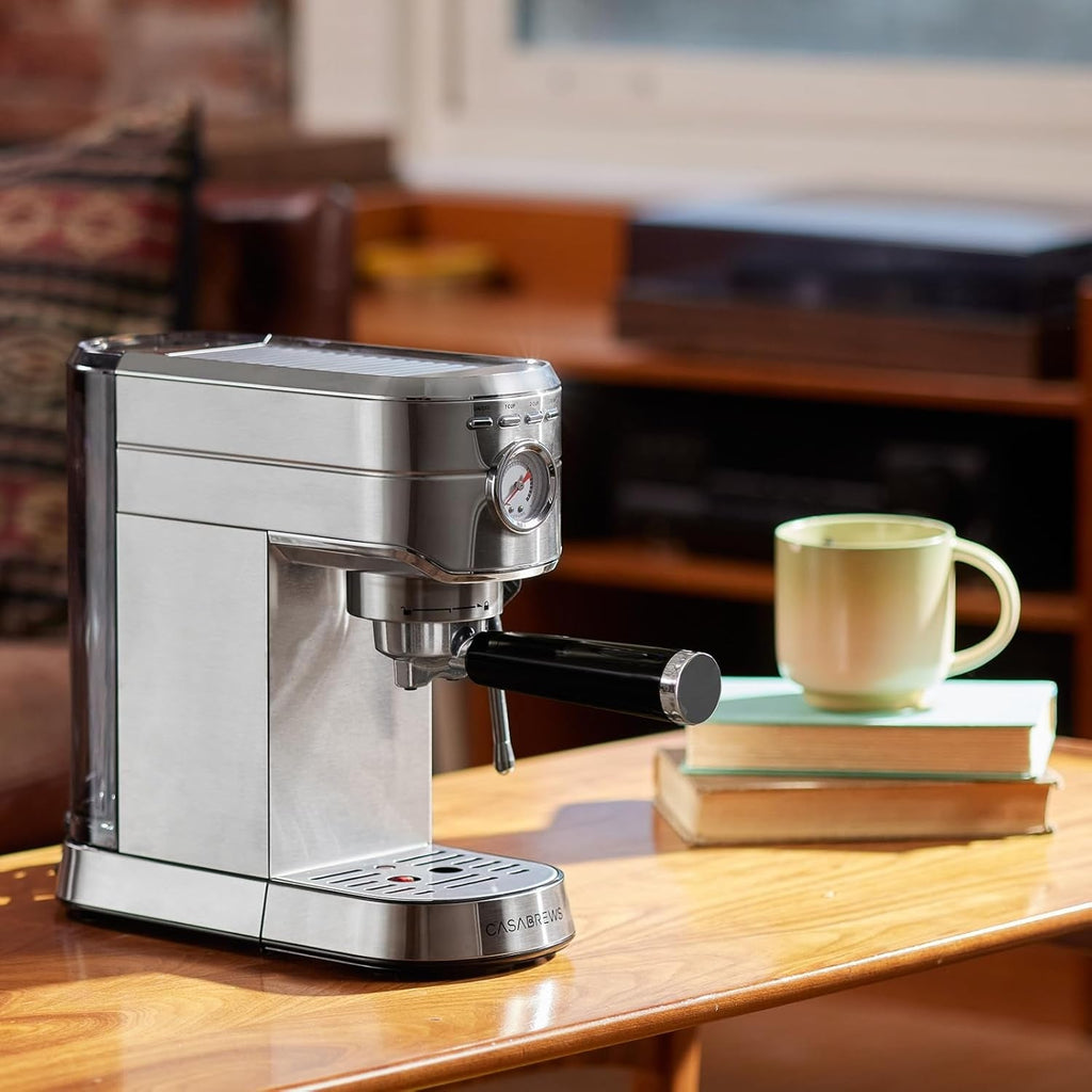 Machine à expresso CASABREWS CM5418 20 bars avec buse vapeur pour faire mousser le lait