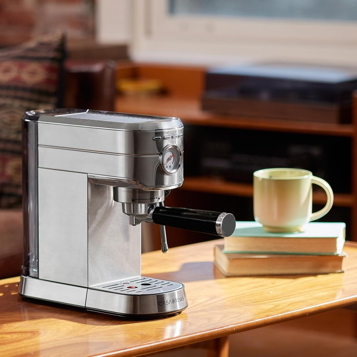 Machine à expresso CASABREWS CM5418 20 bars avec buse vapeur pour faire mousser le lait