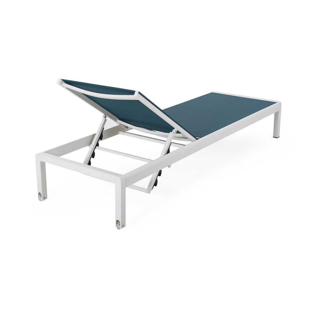 Chaise longue d'extérieur en aluminium Cape Coral (lot de 2) par Christopher Knight Home - 77,56 L x 25,20 l x 11,80 h (cm)