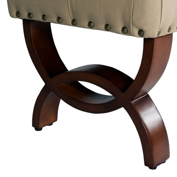 Banc capitonné Carolina avec garniture à clous décoratifs