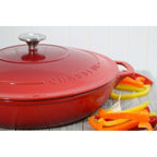 Casserole en fonte d'aluminium émaillée Chasseur avec couvercle, 1,4 quart, rouge