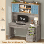 Bureau de direction de style farmhouse, bureau de travail à domicile, tiroir à dossiers, support de moniteur, prise de courant.