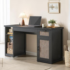 Bureau de direction de style farmhouse, bureau de travail à domicile, tiroir à dossiers, support de moniteur, prise de courant.