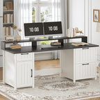 Bureau de direction de style farmhouse, bureau de travail à domicile, tiroir à dossiers, support de moniteur, prise de courant.