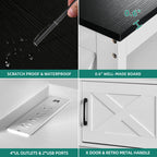 Meuble TV style farmhouse pour téléviseur jusqu'à 65 pouces avec portes et étagères ouvertes, console multimédia et prise de courant.