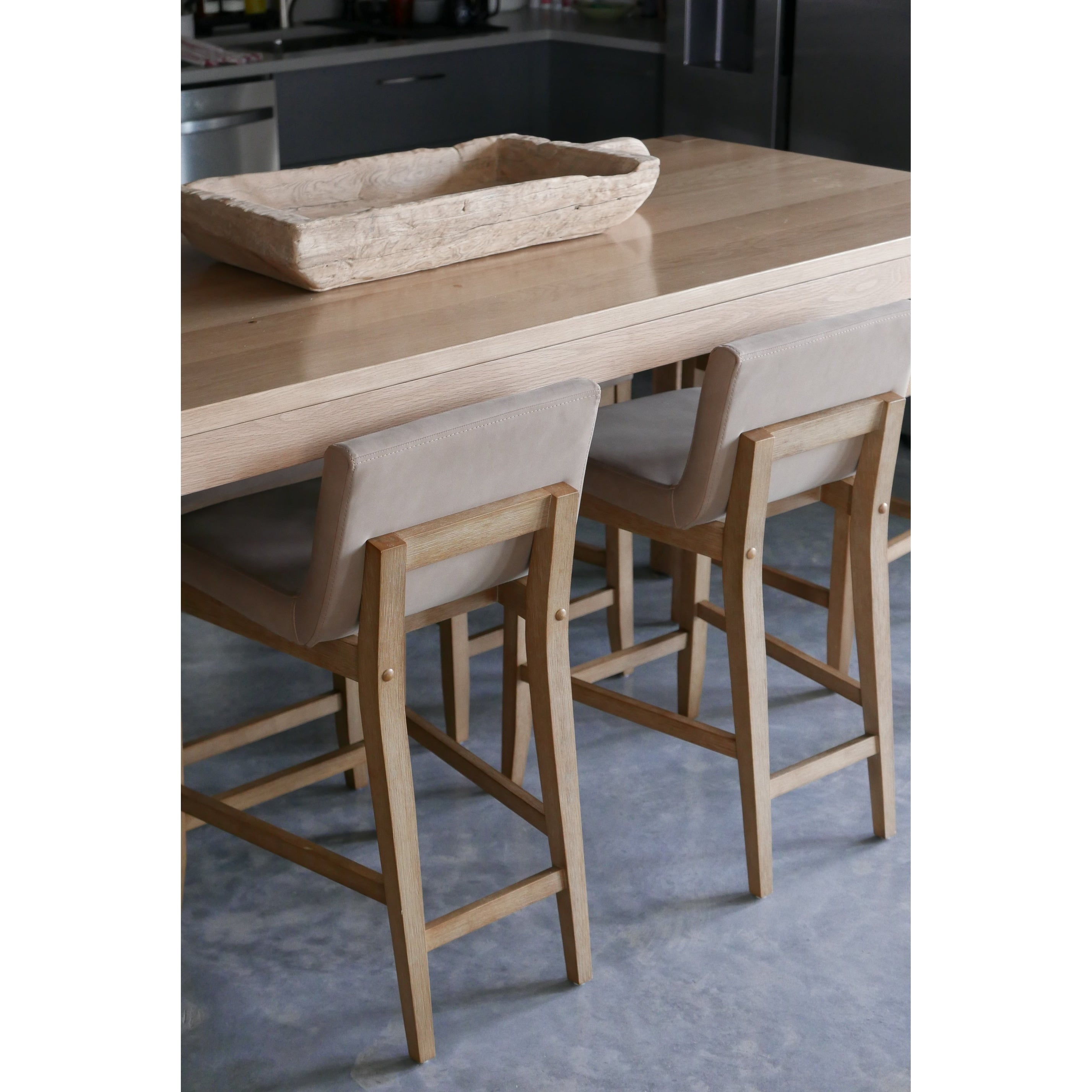 Tabouret de bar moderne Gracie, chaise rembourrée en bouclette et pieds en bois brossé
