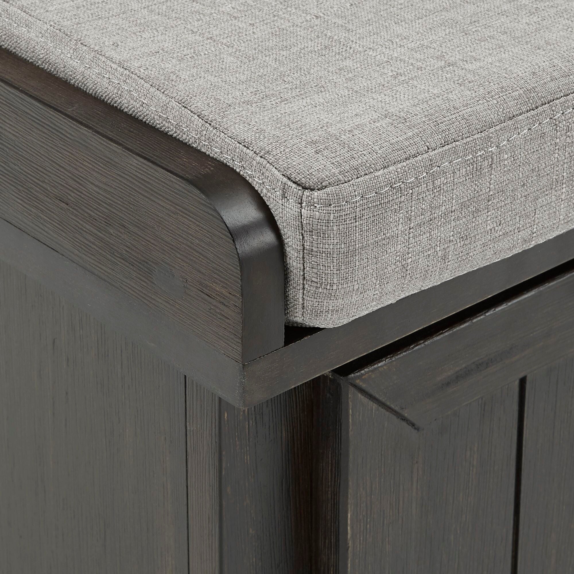 Banc de rangement Granger avec coussin de siège en lin par iNSPIRE Q Classic