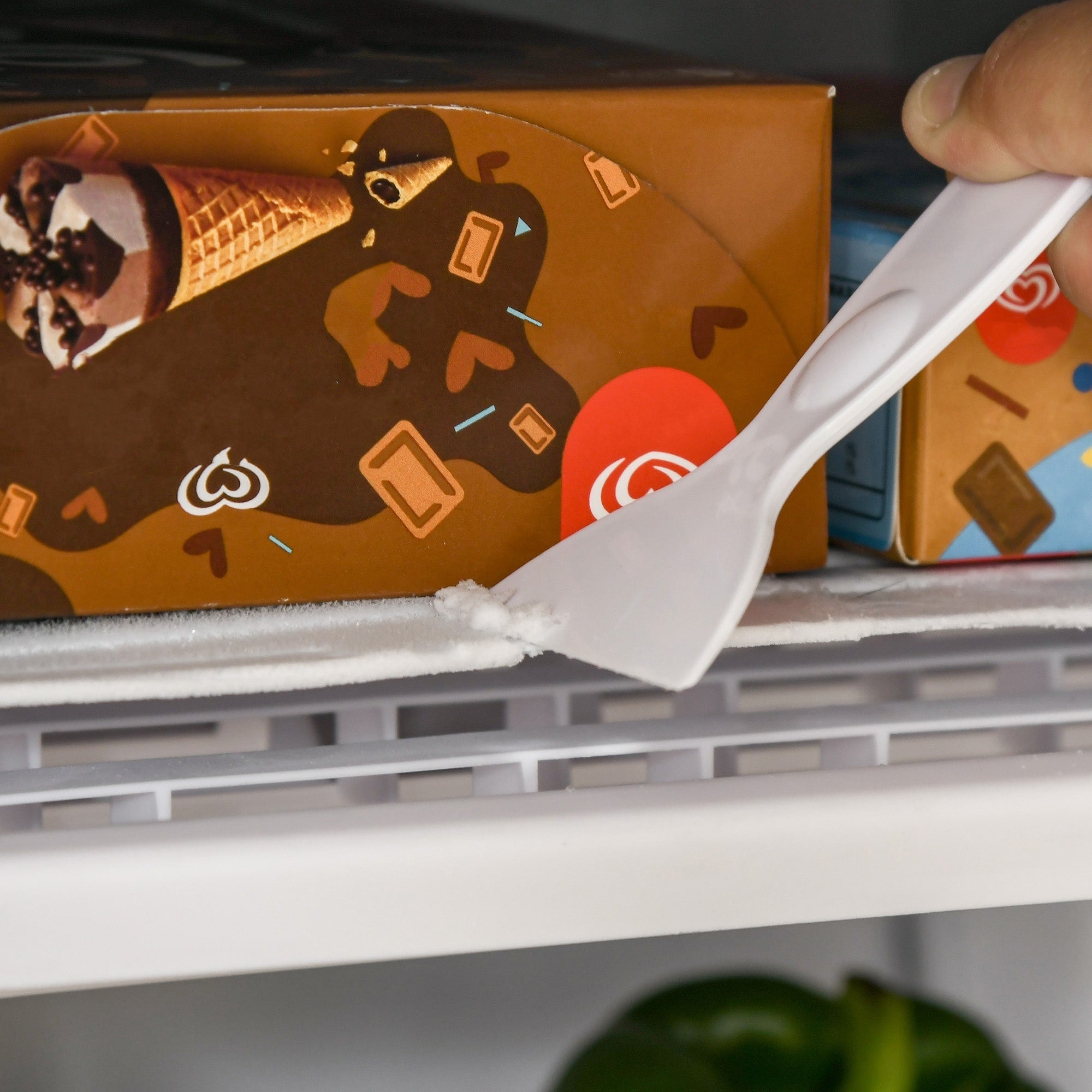 Mini réfrigérateur HOMCOM 3.2 pi³ avec congélateur, réfrigérateur compact à porte simple avec thermostat réglable pour chambre à coucher