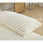 Canapé-lit surdimensionné Harmonia 109 W en velours côtelé, méridienne double profonde avec 4 coussins