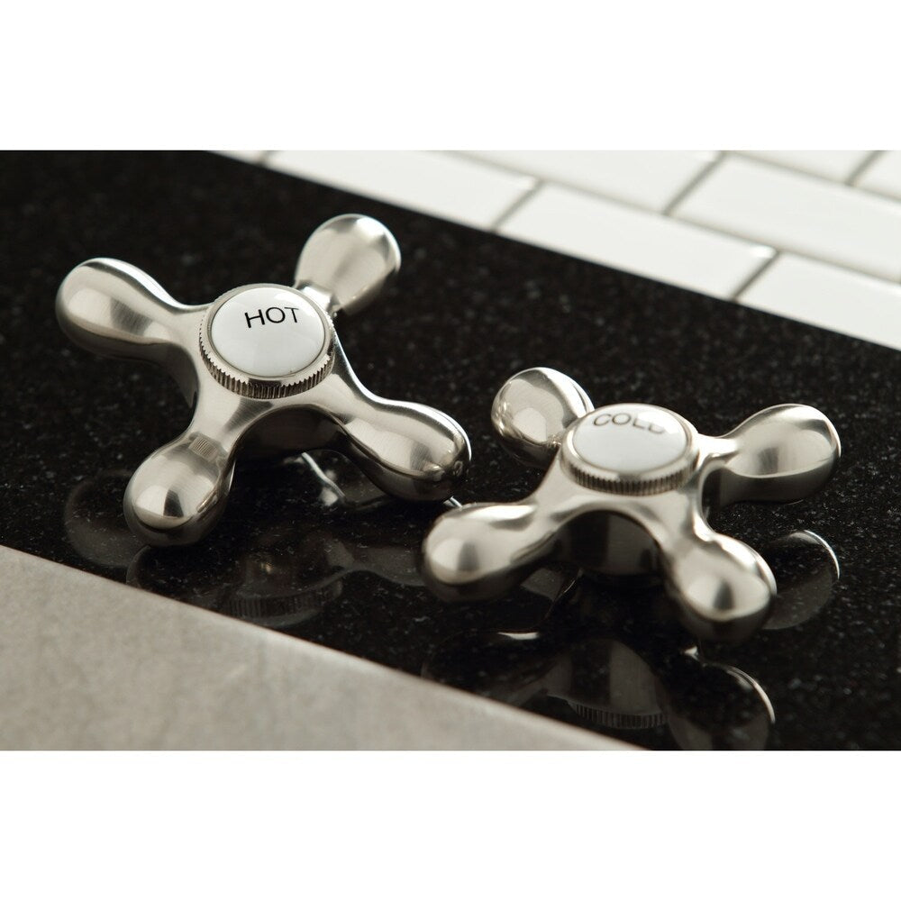 Robinet de cuisine Kingston Brass Heritage Bridge avec pulvérisateur en laiton