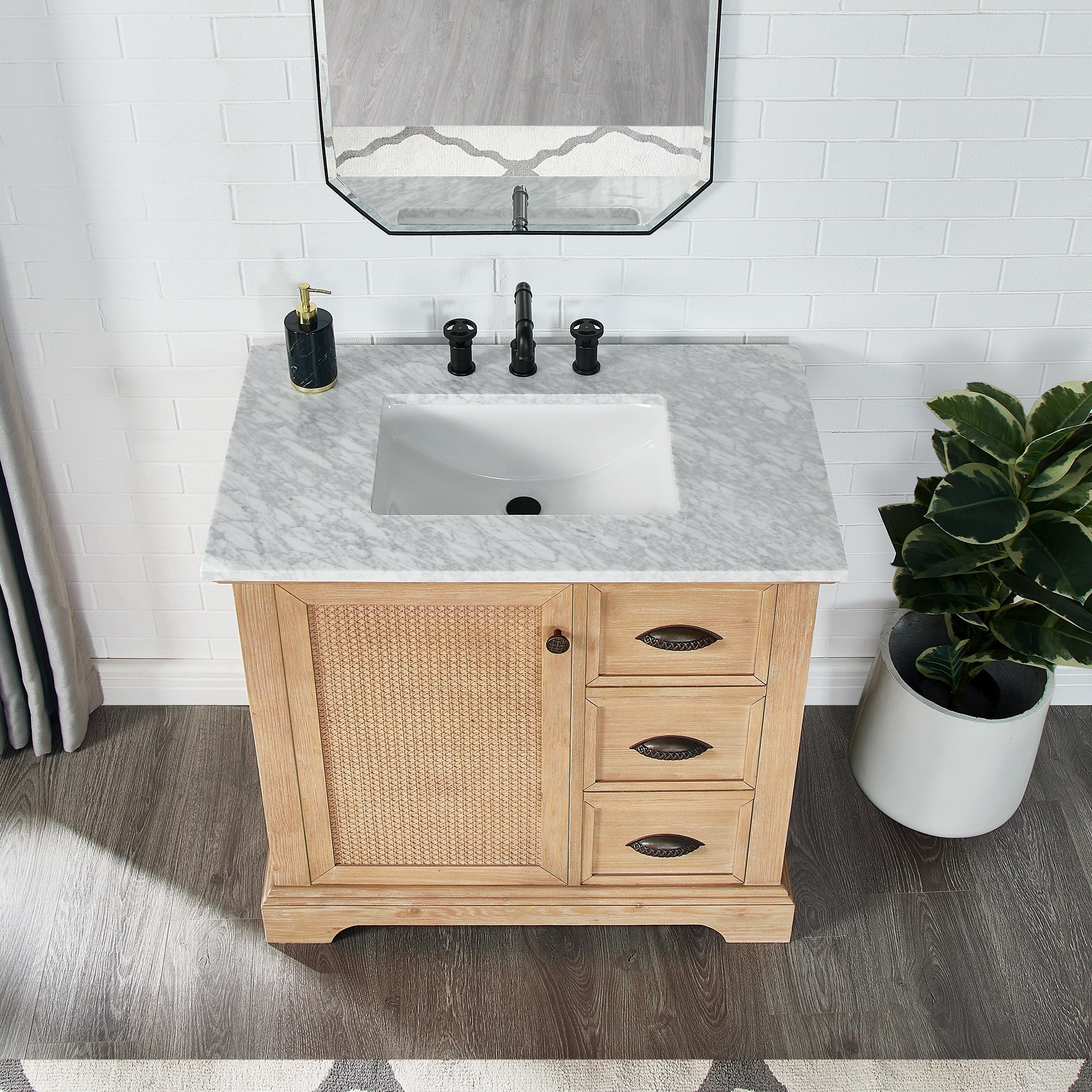 Meuble-lavabo Hervas avec plan de toilette en marbre naturel, sans miroir.