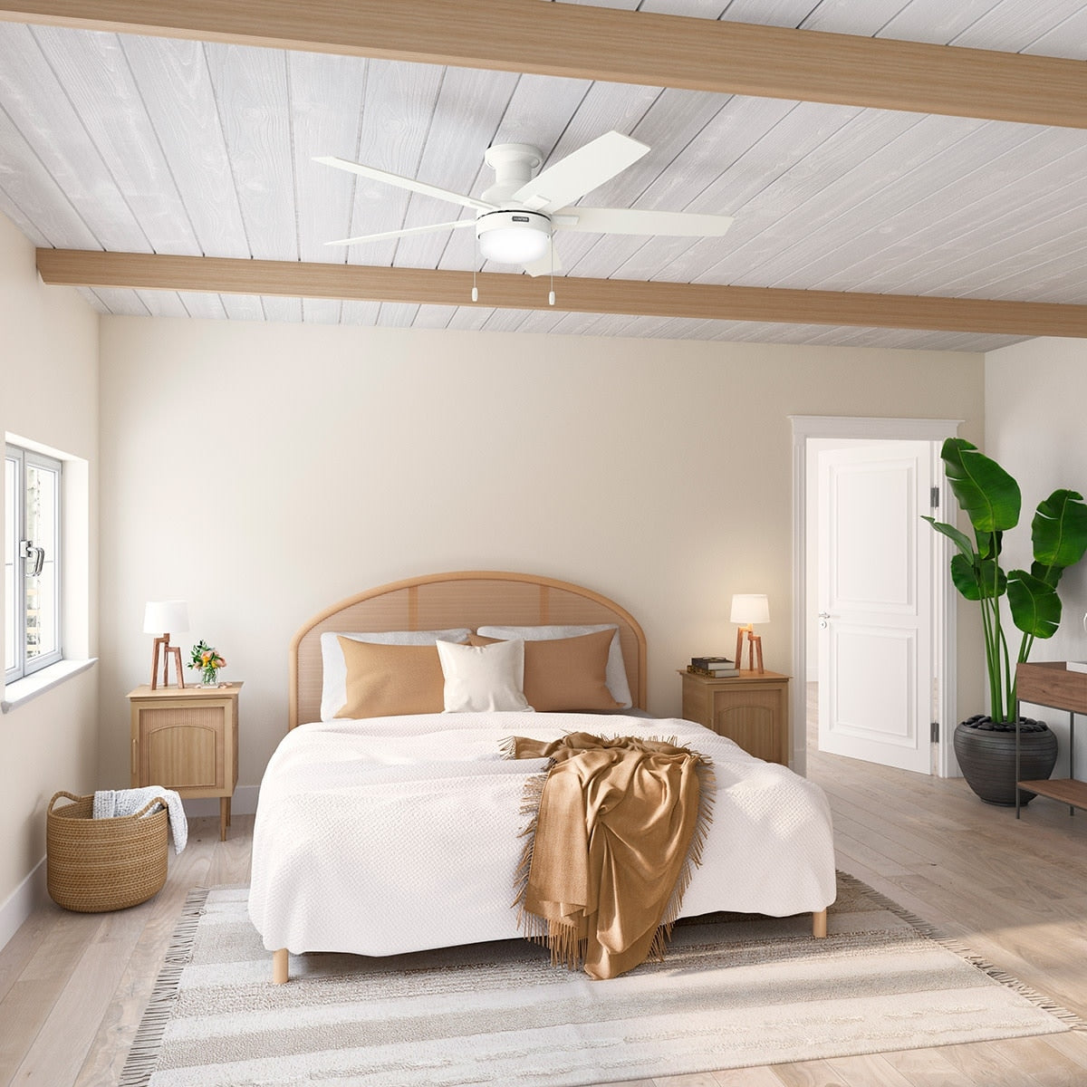 Ventilateur de plafond Hunter 52 Anisten à profil bas avec éclairage LED et interrupteur à tirer - Style moderne, contemporain, transitionnel