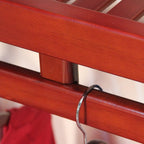 Système de rangement Simplicity en bois massif de John Louis Home, couleur acajou rouge.