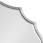 Kate and Laurel Leanna Miroir mural ovale à bords festonnés