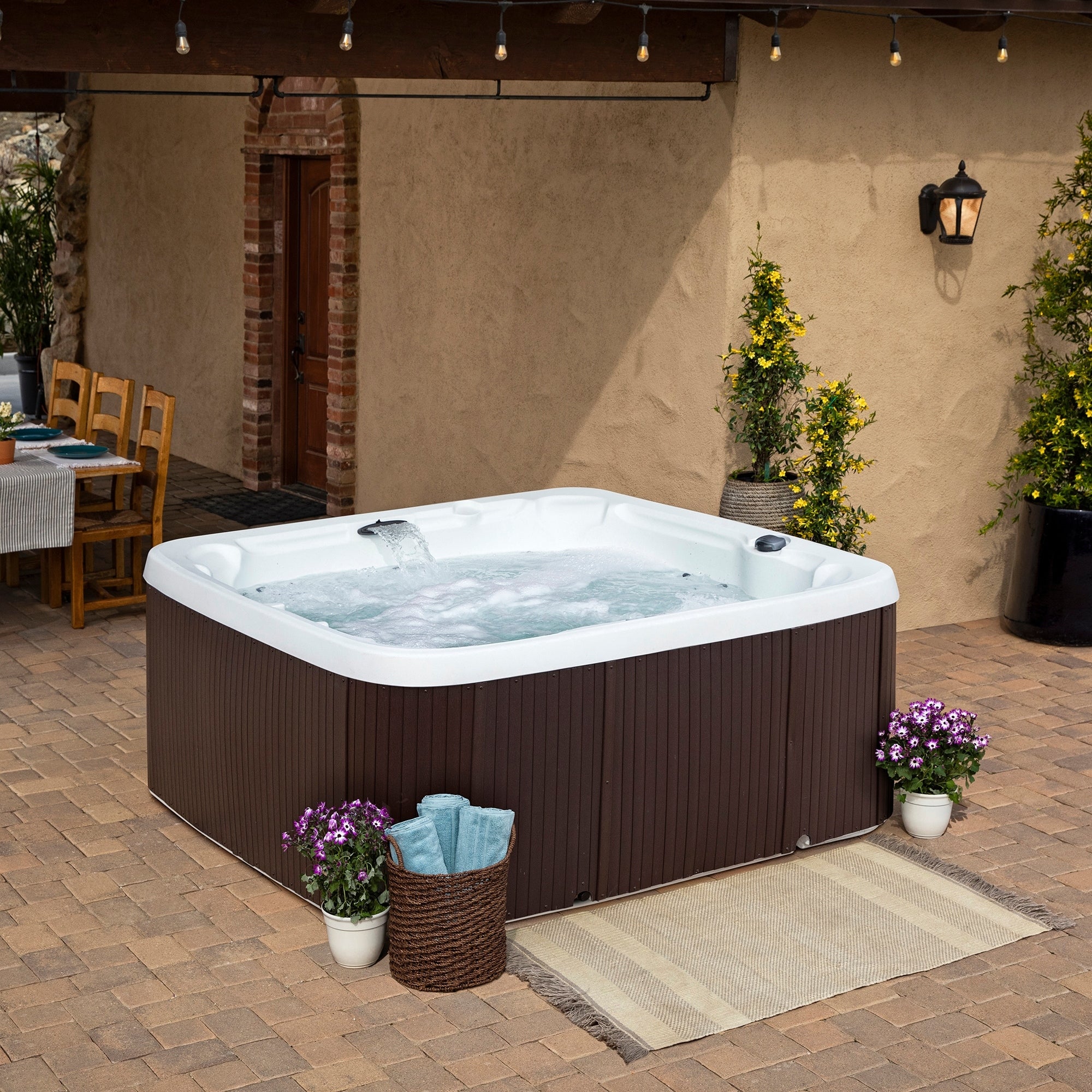 Spa Lifesmart LS600DX 7 places, 65 jets, 230v avec Turbo Blaster à 14 jets.