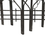 Décoration murale en métal noir représentant un champ d'arbres