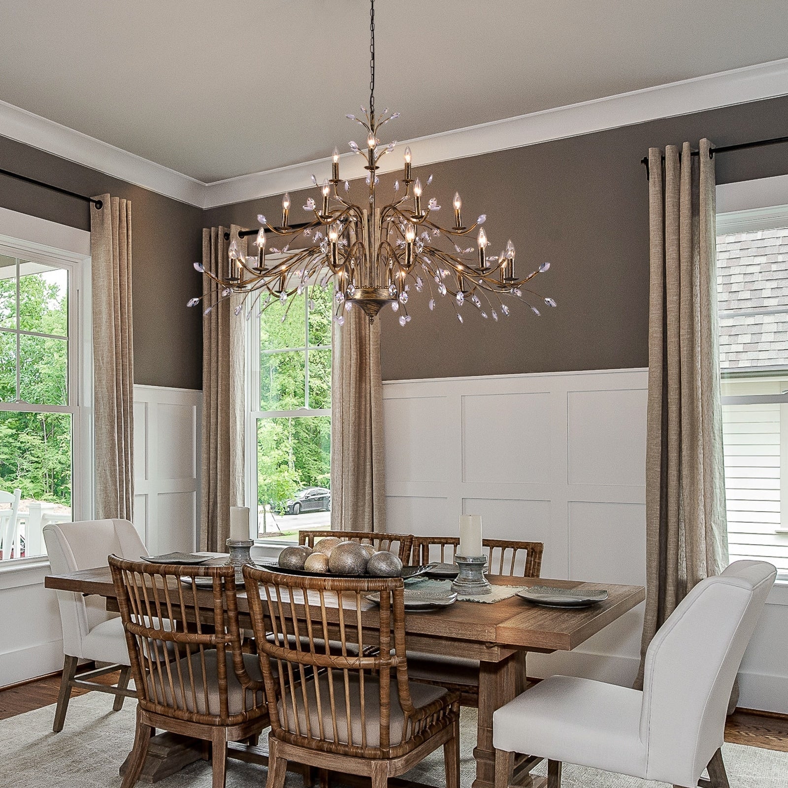 Luminaire suspendu en forme de branche d'arbre rétro style ferme avec lustre en cristal et bougie.