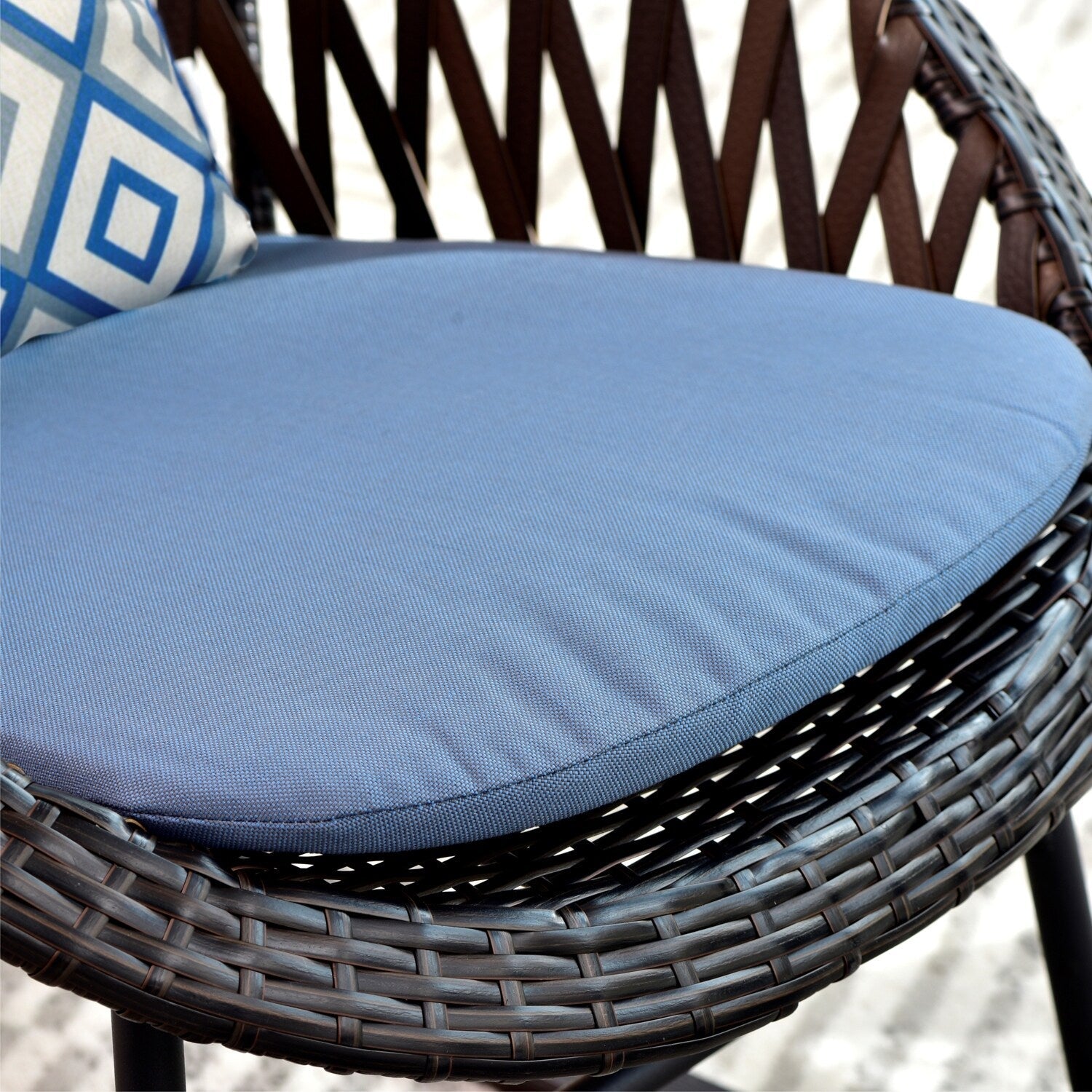 Ensemble bistro de patio OVIOS 3 pièces avec fauteuil à bascule et table basse en verre