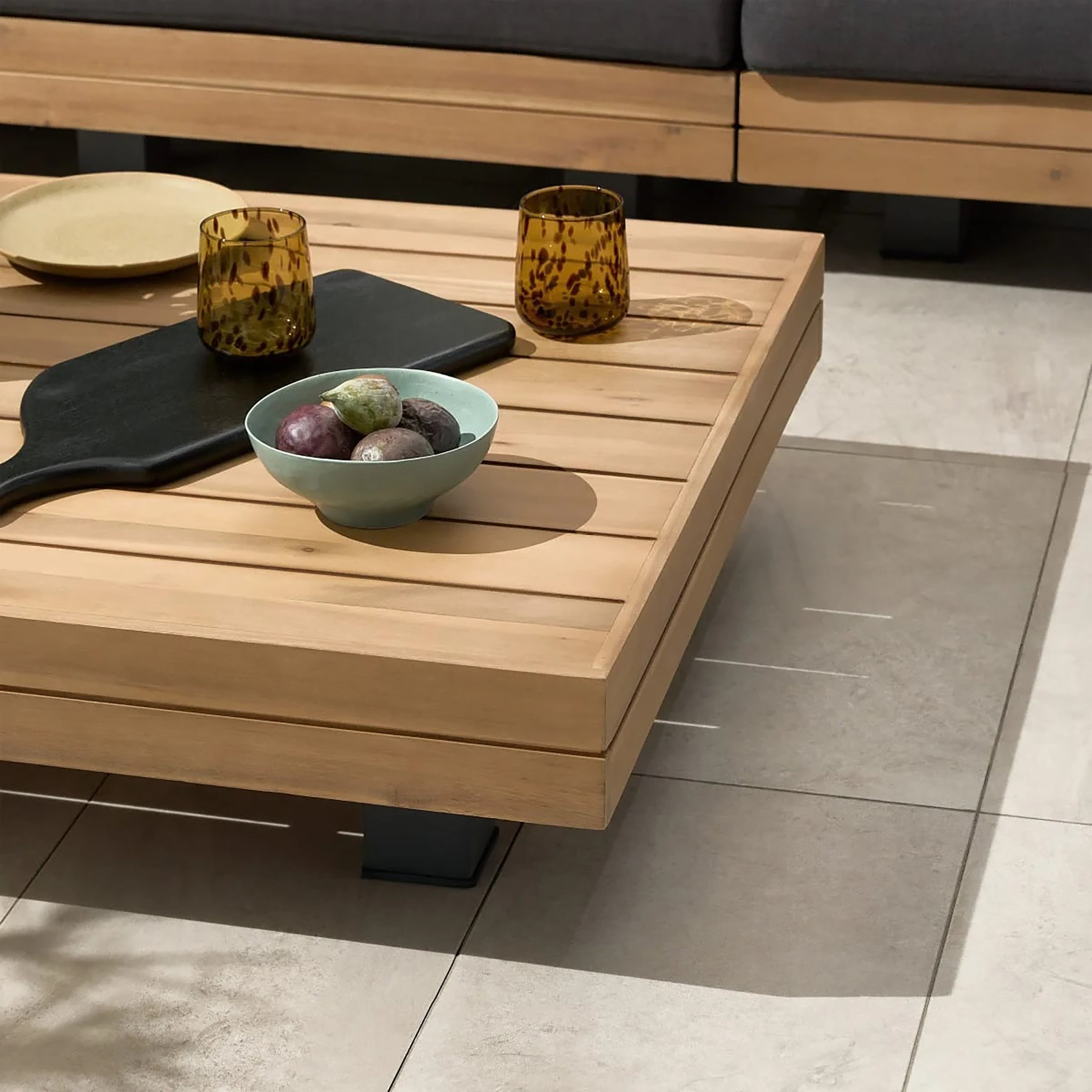 Ensemble de canapé d'angle modulaire d'extérieur/terrasse Poly &amp; Bark Celenza 98 avec table basse