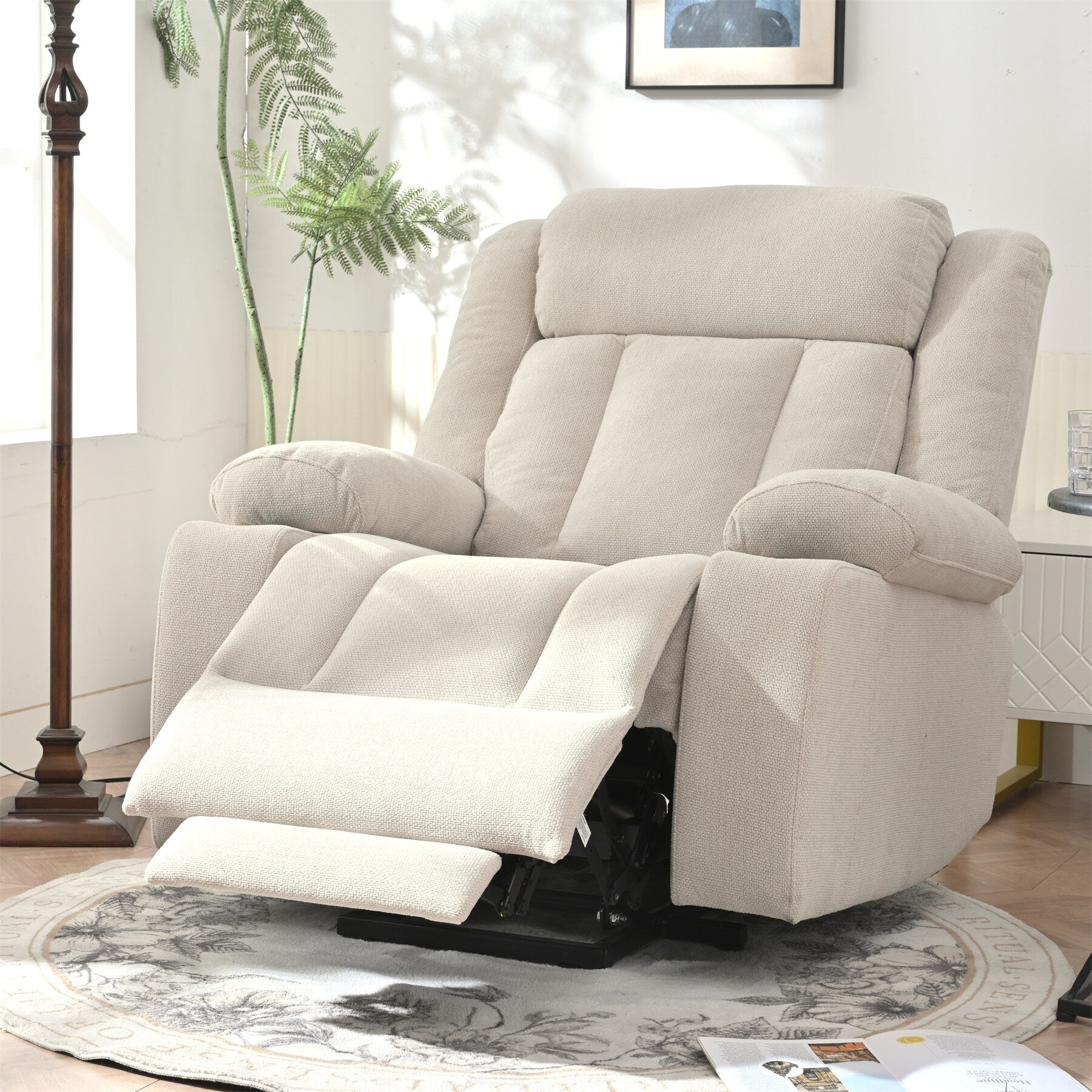Fauteuil releveur électrique pour personnes âgées, fauteuil releveur en tissu avec repose-pieds extensible, 2 porte-gobelets, poches latérales et télécommande.