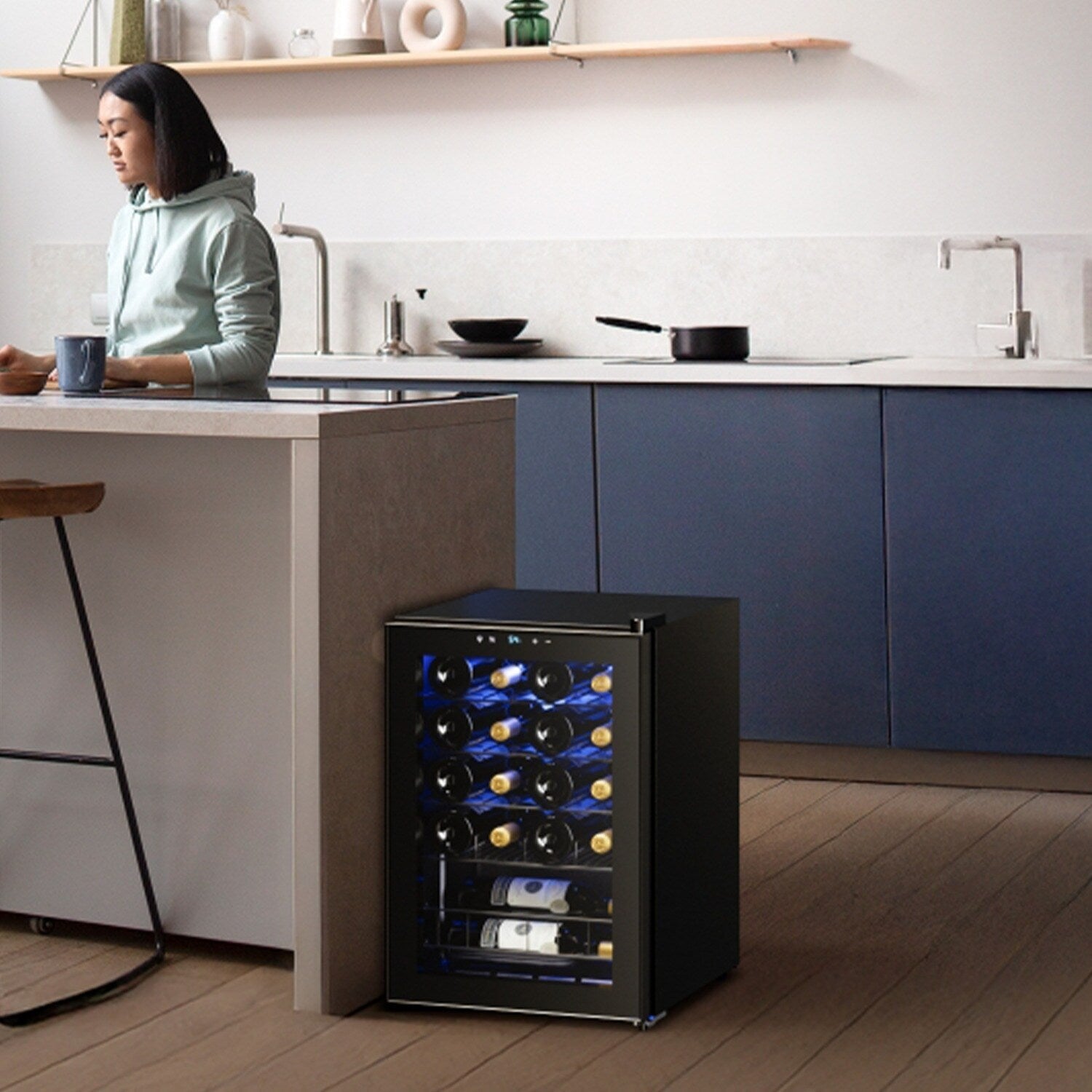 Réfrigérateur à vin/boissons de 43 cm (17 pouces), 20 bouteilles, autoportant, contrôle numérique de la température