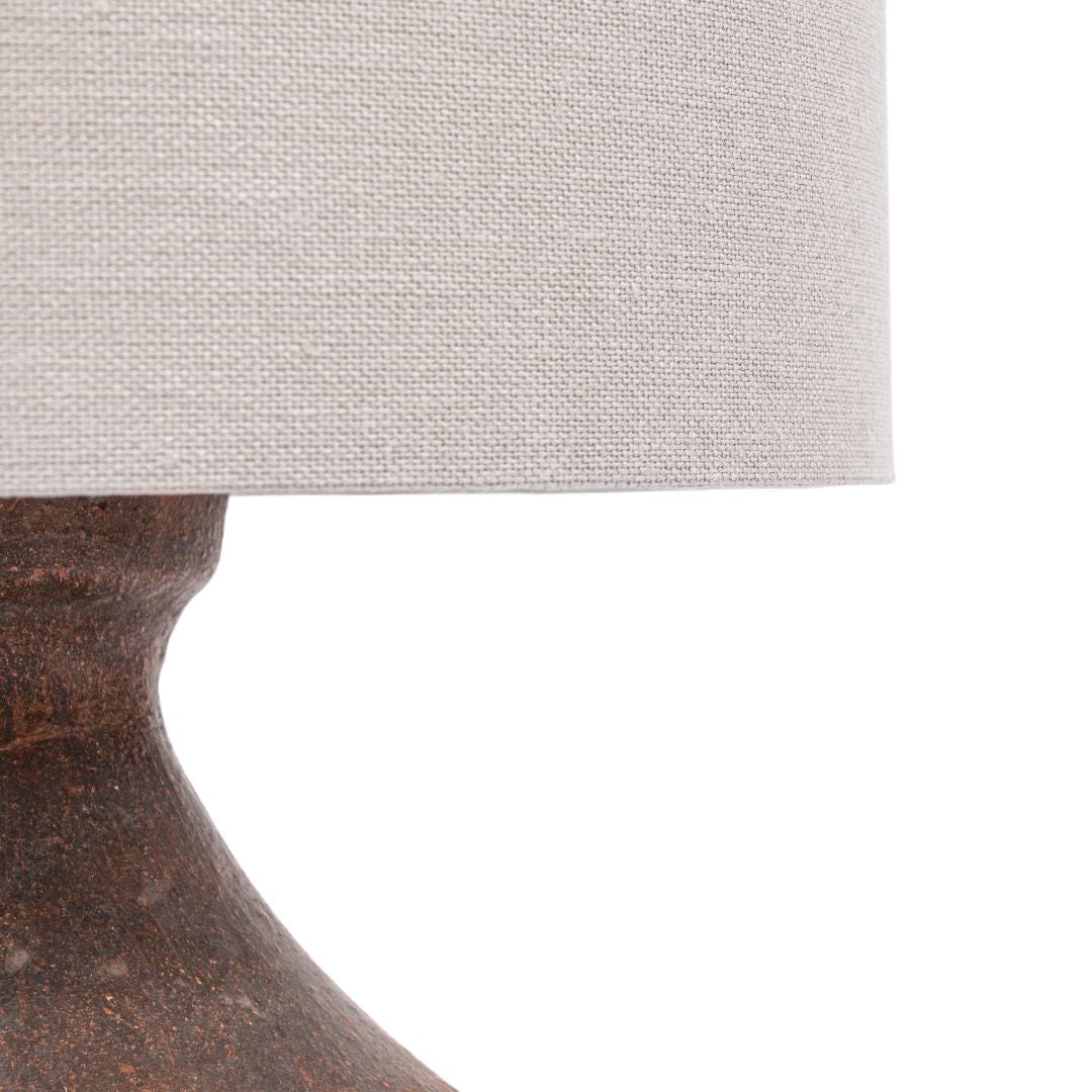 Lampe de table en argile vieillie