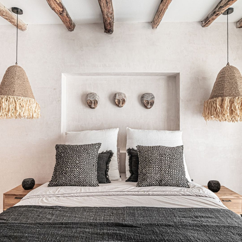 Masque mural primitif en Albasia