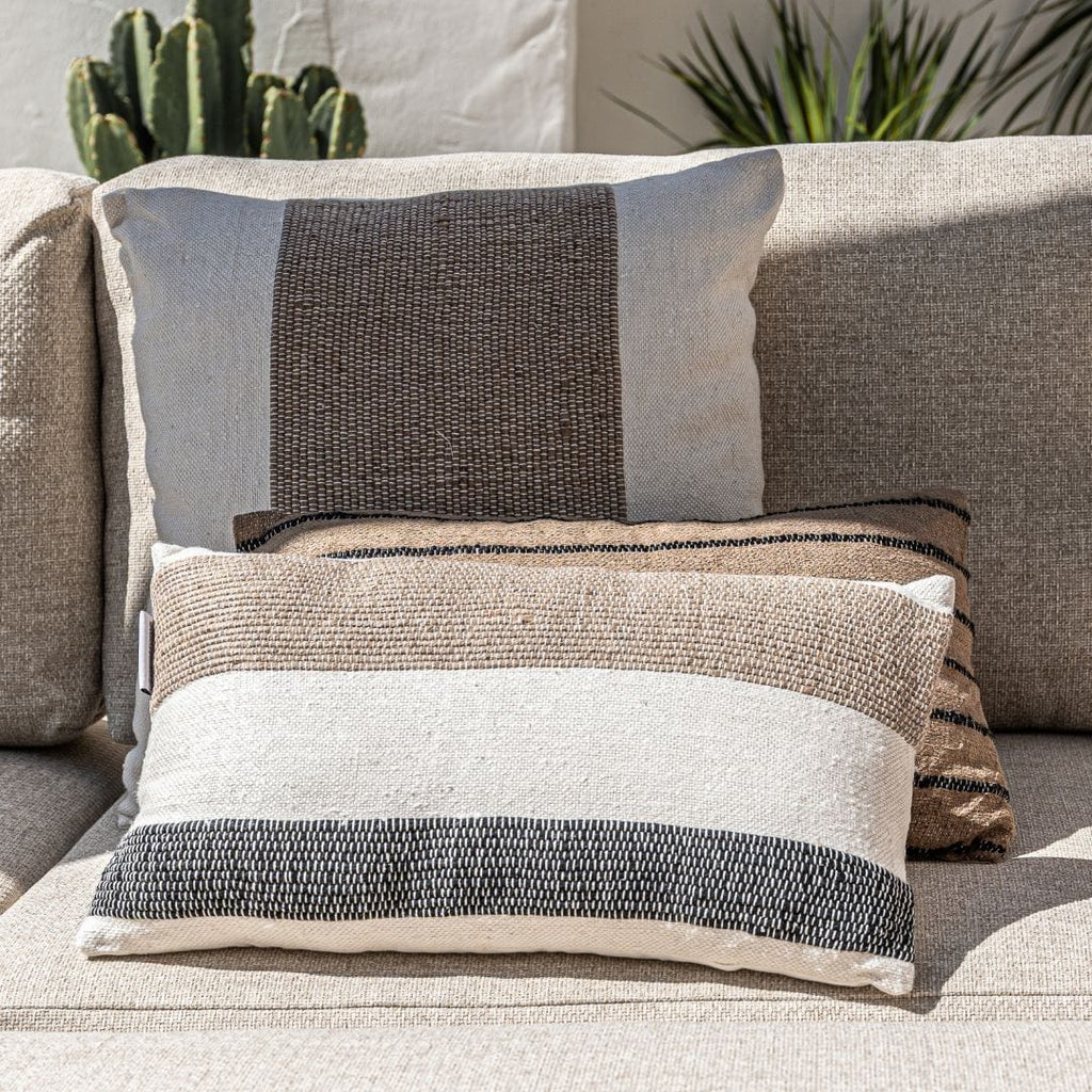 Coussin rectangulaire Amaira à rayures horizontales | 60x40cm