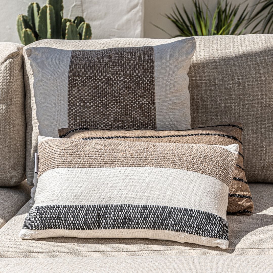 Coussin rectangulaire Amaira à rayures horizontales | 60x40cm
