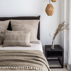 Table de chevet en osier | Noire