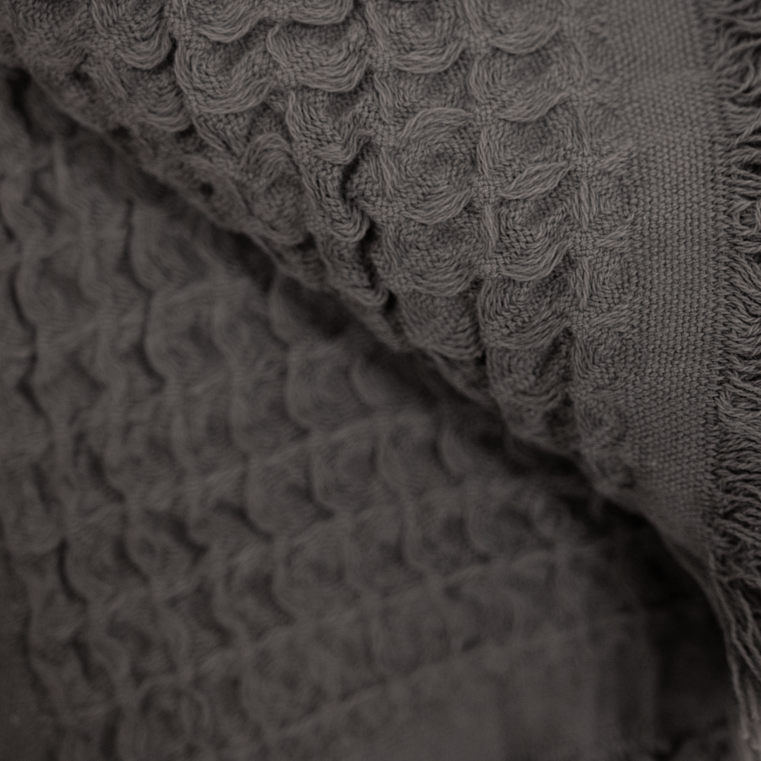 Serviette Fouta en tissu gaufré | Gris foncé 85x170cm