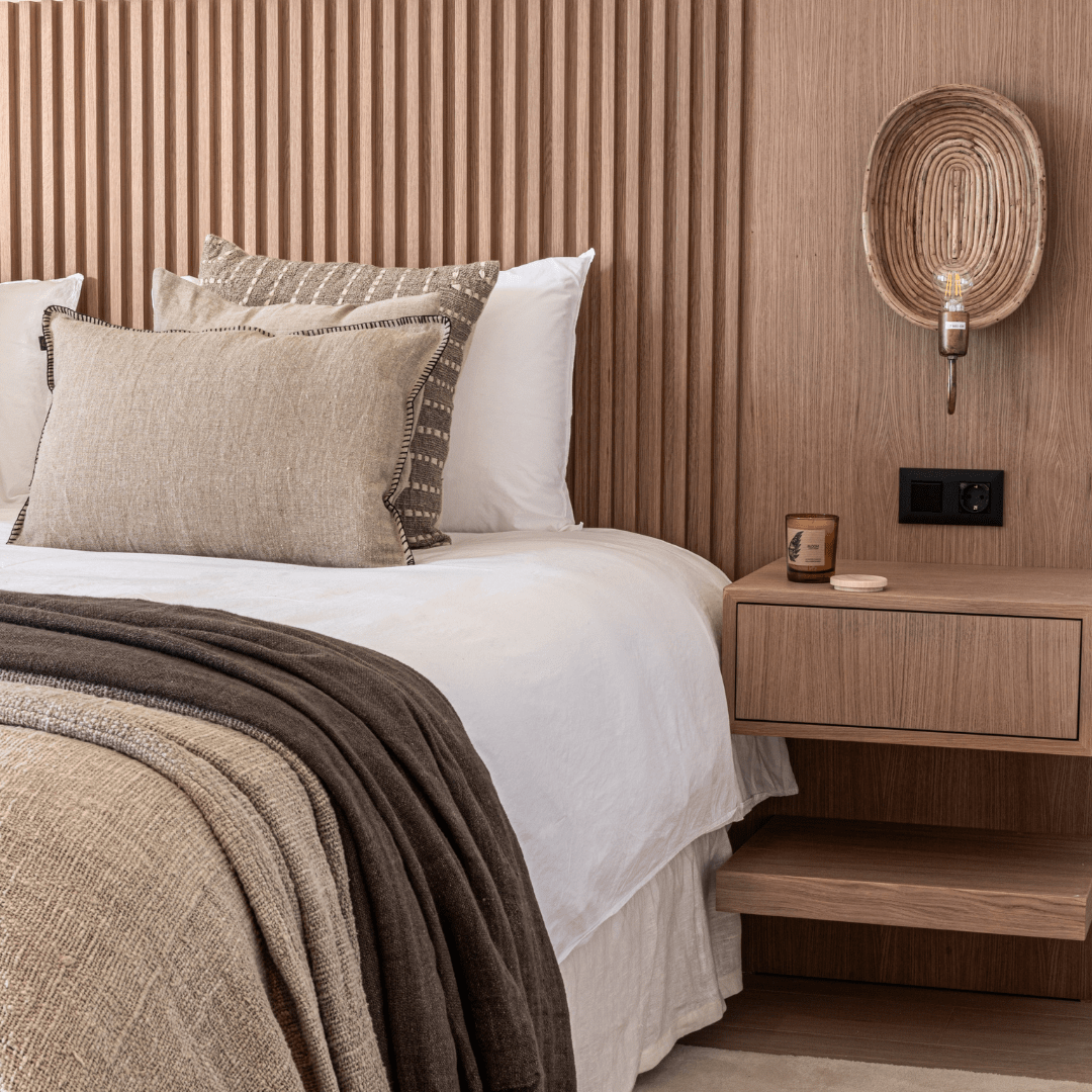 Fronce de coussin en lin | Bord brodé | Naturel 40x60cm