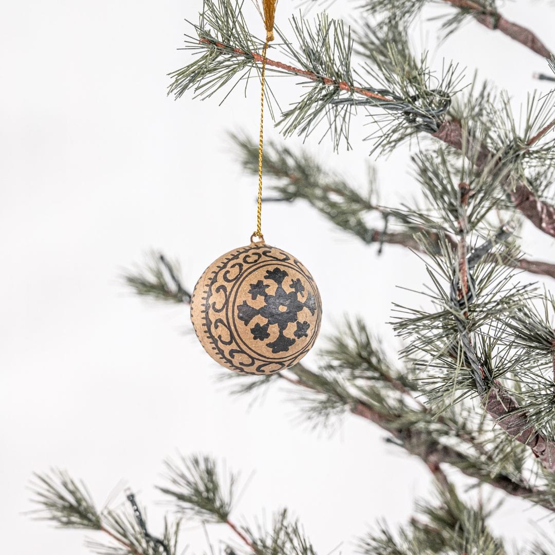 Boule de Noël en papier mâché | Noire