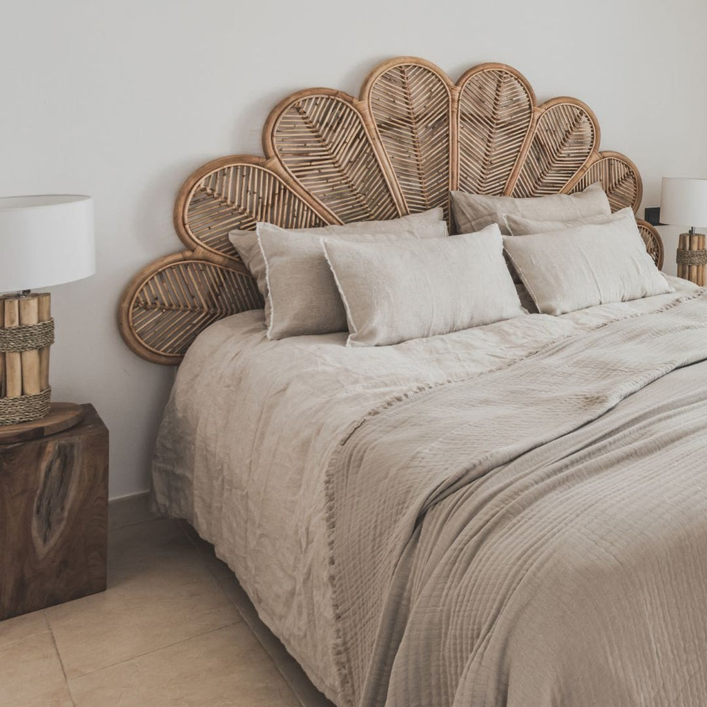 Tête de lit en rotin en forme de fleur | 185x145cm