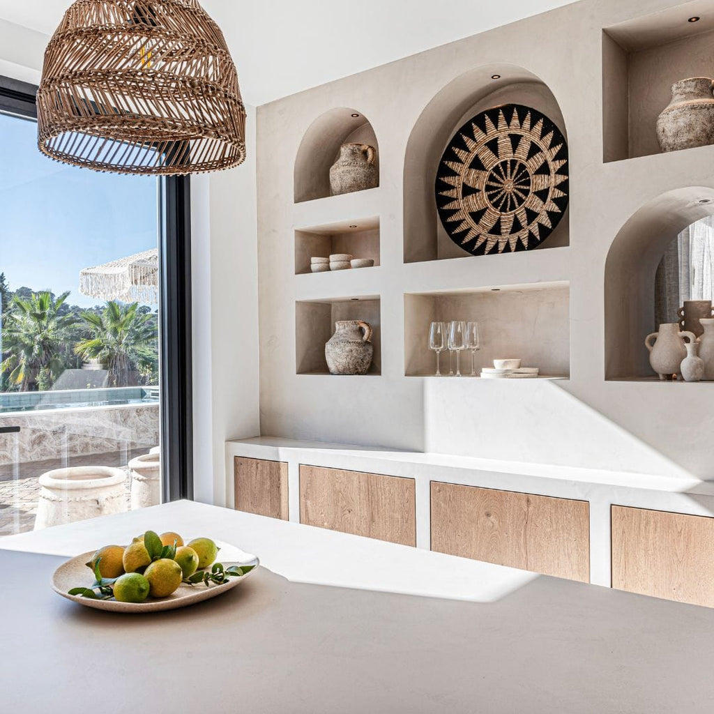 Assiette asymétrique en résine | Sable | 36cm