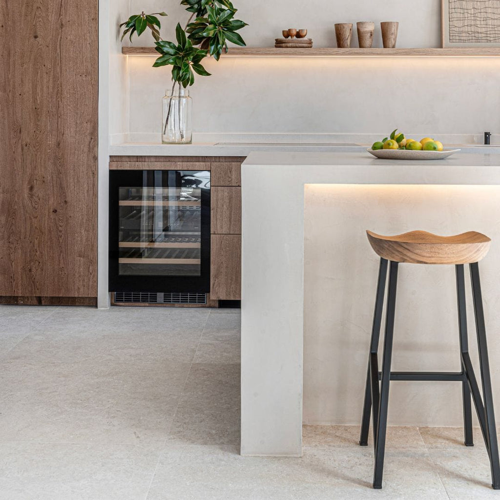 Tabouret de bar en bois de Suar | 40x36x76cm