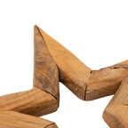 Ornement en forme d'étoile en teck